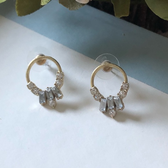 Vintage Inspired Gold Jeweled Studs - Picture 3 of 7